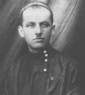 Николай Павлович Усов. Фотография сделана в марте 1932 года, когда мой дядя начал преподавать в Киргизии. Переписка на эсперанто стала причиной его ареста и гибели.